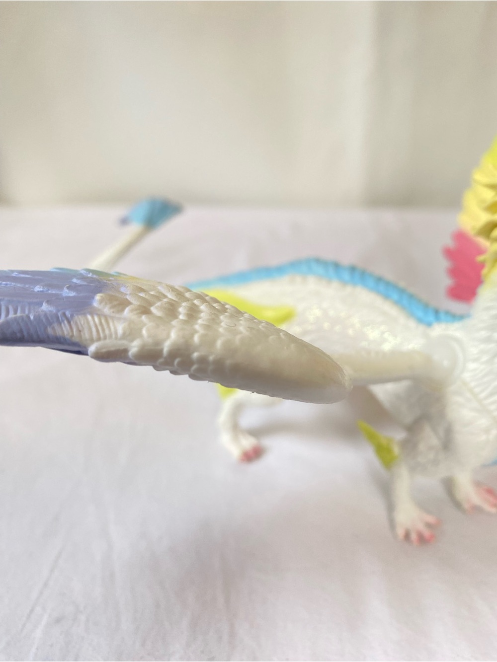 Schleich Bayala Rainbow Dragon (70728) Fantasy Mythical Ethereal Toy Collectible - Picture 3 of 11